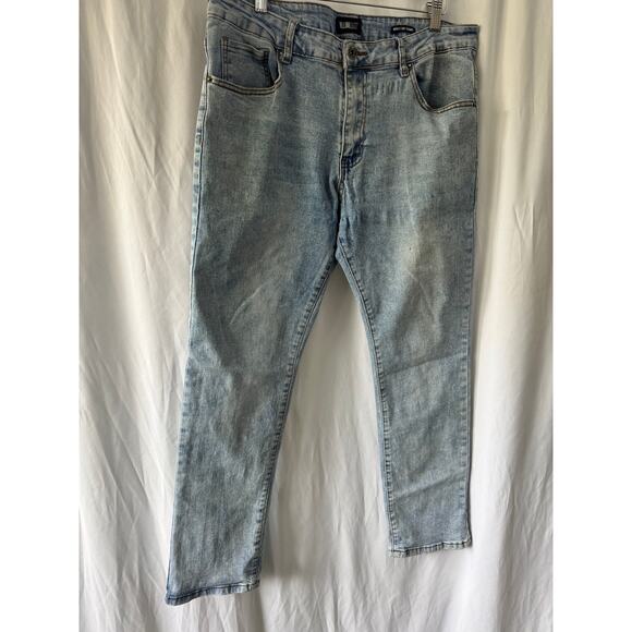 William Rast Manhattan Skinny Jeans – Light Wash – Size 36x30 - Picture 3 of 14